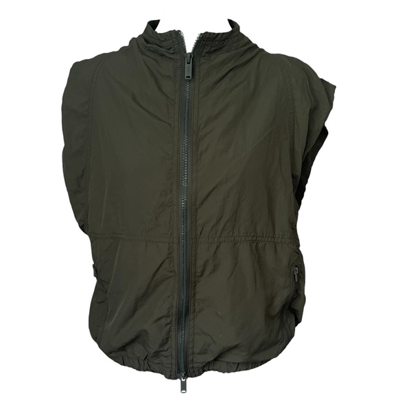 Free People Jackets & Blazers - Free People Movement Packable Running Vest Army Size XS Cropped Athleisure